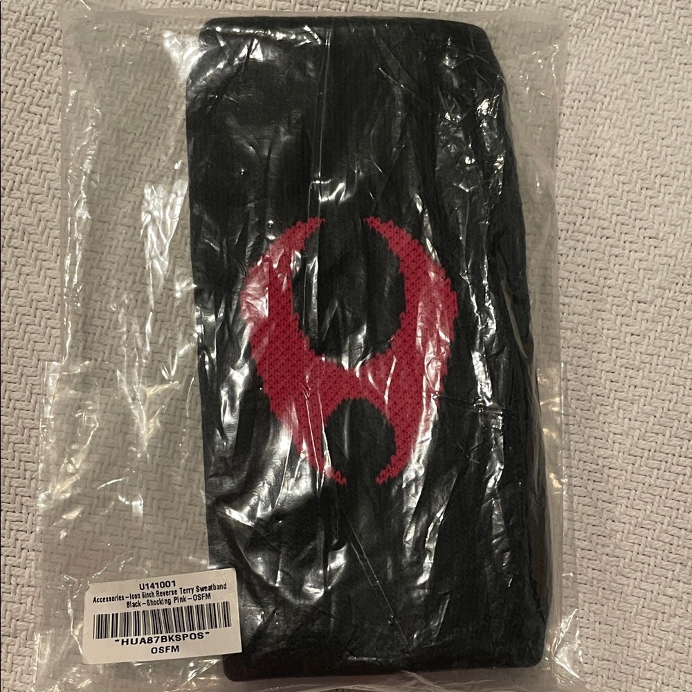 NWT Hylete Icon 6 inch Terry Wristbands Sweatbands Black and Pink OSFM
